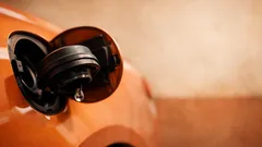 Cuánto dura la gasolina en el depósito si usas poco el coche y cómo evitar averías