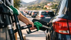 Cuándo repostar para no quedarte tirado: la regla del medio depósito